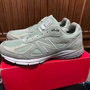 New balance 990v4 “mint”